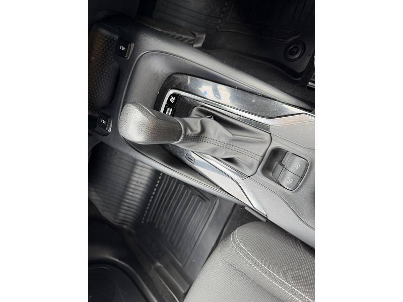 Toyota 1.8 VVT-h Car Derived Van 5dr Petrol Hybrid CVT Euro 6 (s/s) (140 ps)