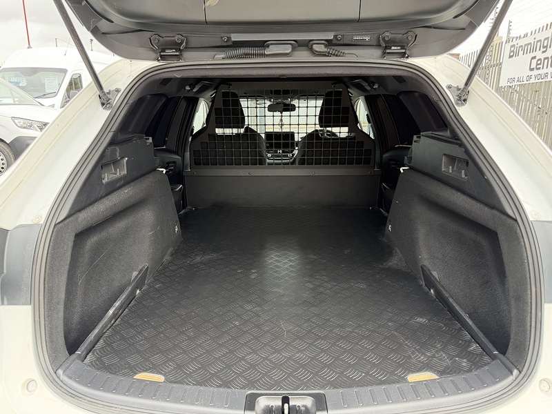 Toyota 1.8 VVT-h Car Derived Van 5dr Petrol Hybrid CVT Euro 6 (s/s) (140 ps)