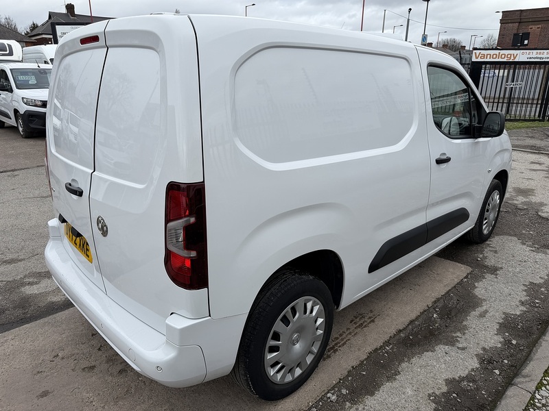 Vauxhall 1.5 Turbo D 2300 Sportive Panel Van 5dr Diesel Manual L1 H1 Euro 6 (100 ps)