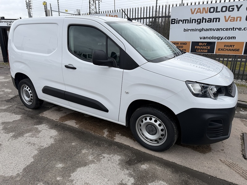 Peugeot 1.5 BlueHDi 1000 Professional Premium + Standard Panel Van 5dr Diesel Manual SWB Euro 6 (s/s) (100 bhp)