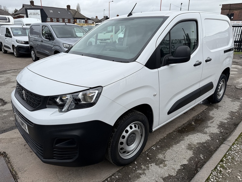 Peugeot 1.5 BlueHDi 1000 Professional Premium + Standard Panel Van 5dr Diesel Manual SWB Euro 6 (s/s) (100 bhp)