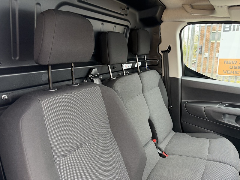 Peugeot 1.5 BlueHDi 1000 Professional Premium + Standard Panel Van 5dr Diesel Manual SWB Euro 6 (s/s) (100 bhp)