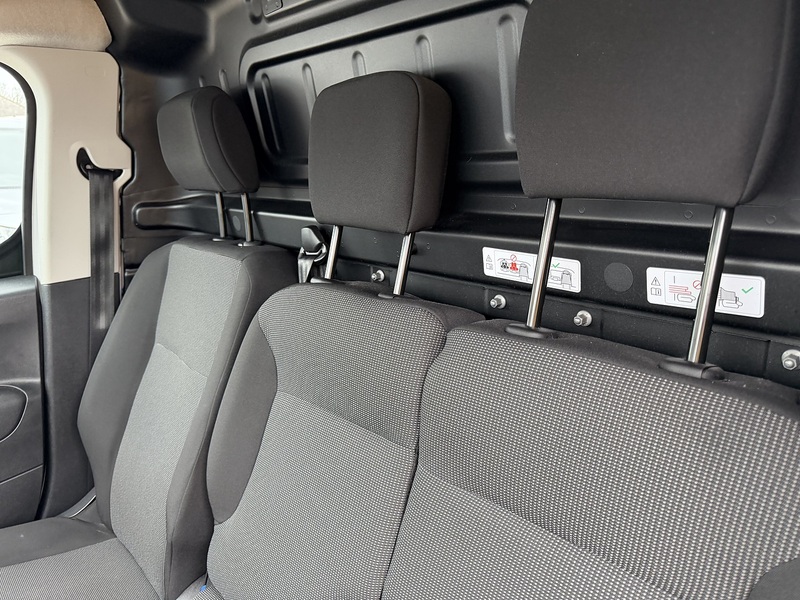 Peugeot 1.5 BlueHDi 1000 Professional Premium + Standard Panel Van 5dr Diesel Manual SWB Euro 6 (s/s) (100 bhp)