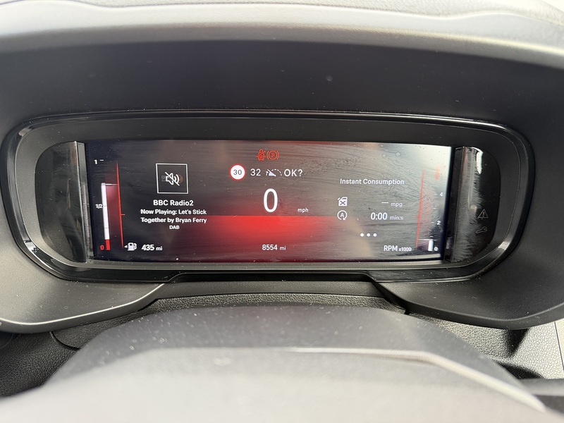 Vauxhall SPORTIVE 1.5CDTi 100 2300 L1 (WITH MEDIA SCREEN)