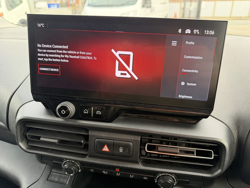 Vauxhall SPORTIVE 1.5CDTi 100 2300 L1 (WITH MEDIA SCREEN)