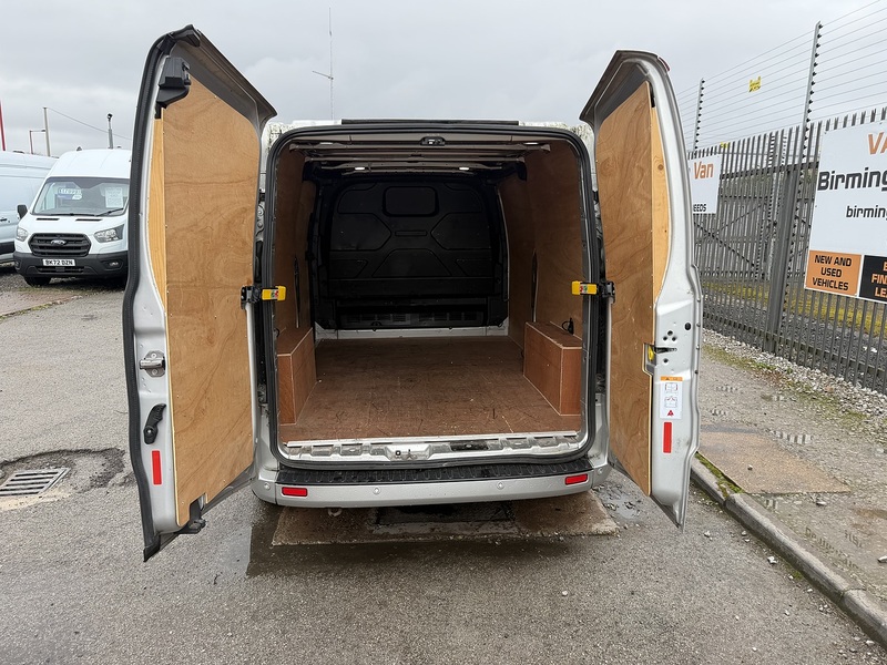 Ford 2.0 300 EcoBlue Limited Panel Van 5dr Diesel Manual L2 H1 Euro 6 (s/s) (130 ps)