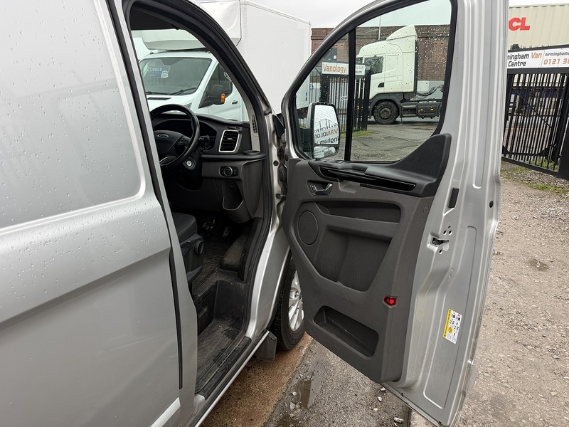 Ford 2.0 300 EcoBlue Limited Panel Van 5dr Diesel Manual L2 H1 Euro 6 (s/s) (130 ps)
