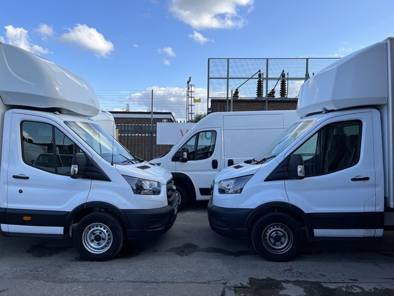 Ford 350 2.0TDCi L4 XLWB LUTON TAIL-LIFT RWD AIRCON