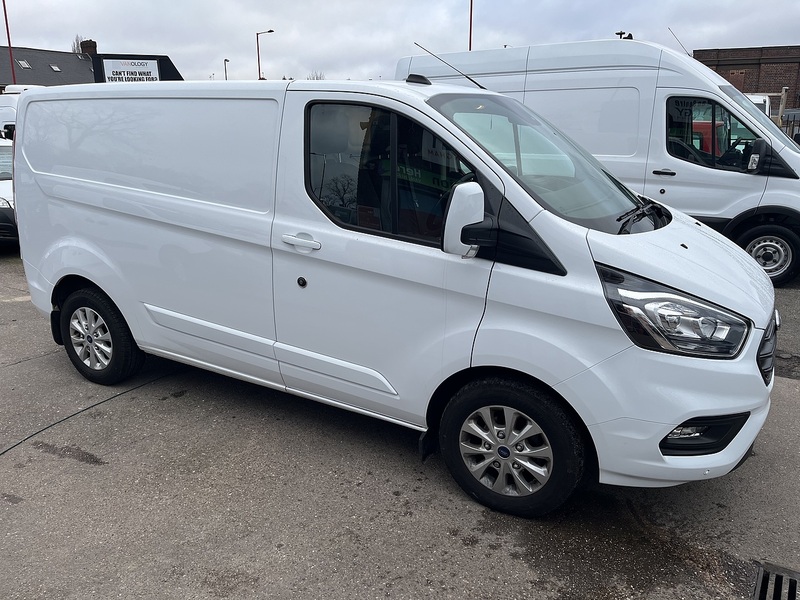 Ford 2.0 300 EcoBlue Limited Panel Van 5dr Diesel Manual L1 H1 Euro 6 (s/s) (130 ps)