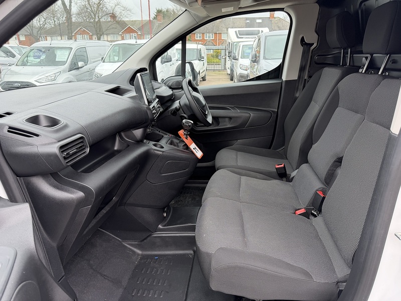 Vauxhall 1.5 Turbo D 2300 Prime Panel Van 5dr Diesel Manual SWB Euro 6 (s/s) (100 ps)