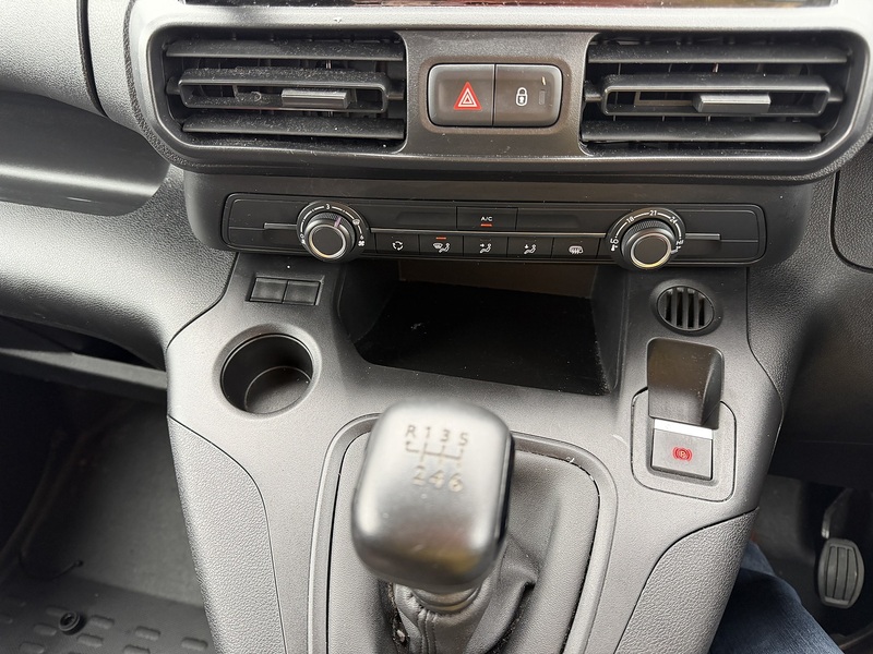 Vauxhall 1.5 Turbo D 2300 Prime Panel Van 5dr Diesel Manual SWB Euro 6 (s/s) (100 ps)