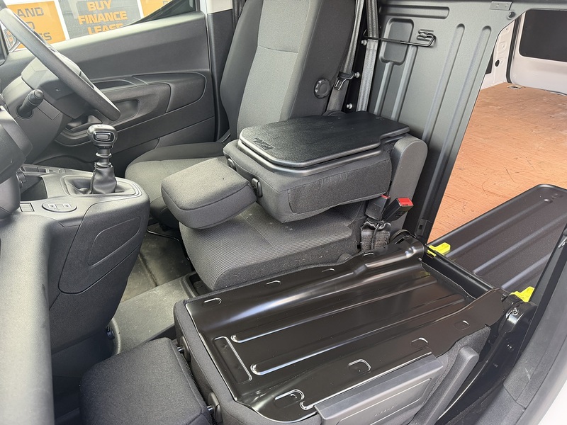 Vauxhall 1.5 Turbo D 2300 Prime Panel Van 5dr Diesel Manual SWB Euro 6 (s/s) (100 ps)