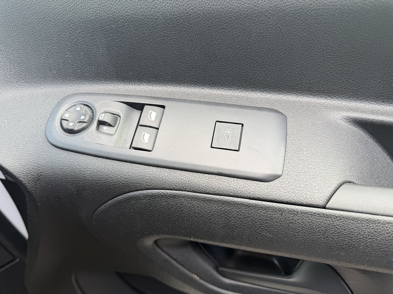 Vauxhall 1.5 Turbo D 2300 Prime Panel Van 5dr Diesel Manual SWB Euro 6 (s/s) (100 ps)