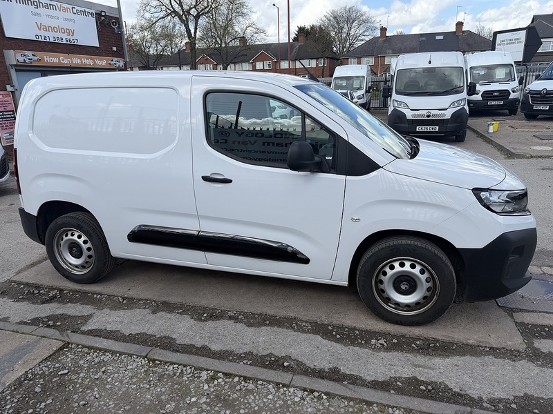 Vauxhall 1.5 Turbo D 2300 Prime Panel Van 5dr Diesel Manual SWB Euro 6 (s/s) (100 ps)