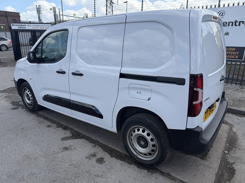 Vauxhall 1.5 Turbo D 2300 Prime Panel Van 5dr Diesel Manual SWB Euro 6 (s/s) (100 ps)
