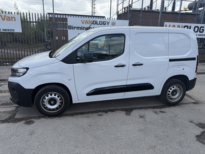 Vauxhall 1.5 Turbo D 2300 Prime Panel Van 5dr Diesel Manual SWB Euro 6 (s/s) (100 ps)