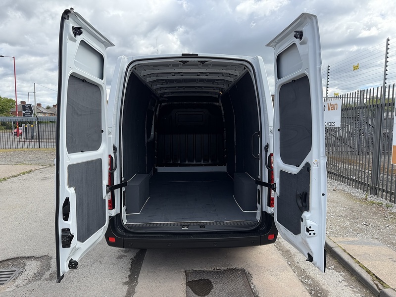 Renault 2.3DCi 135 LWB L3H2 3500  BUSINESS PLUS (AIRCON)
