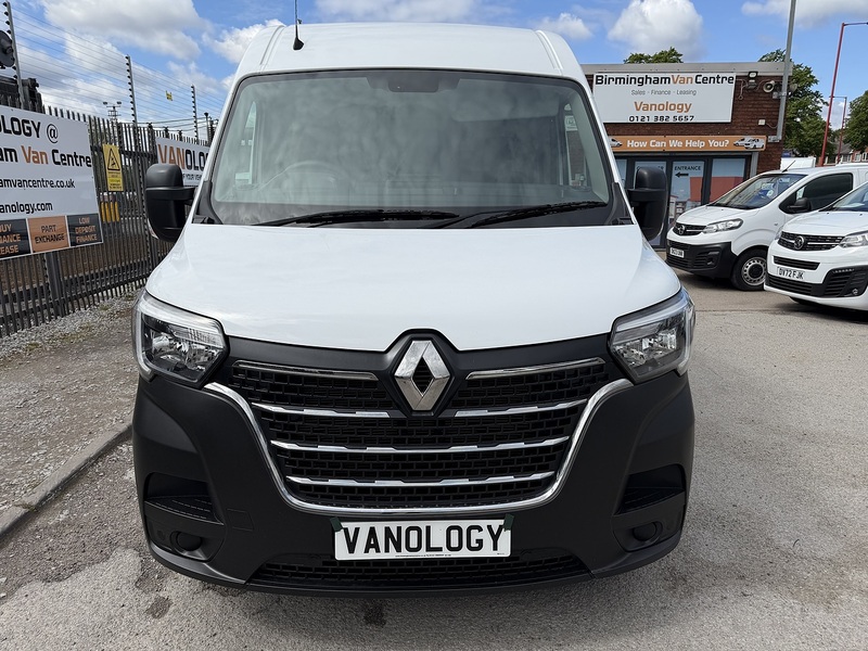Renault 2.3 dCi 35 Business+ Panel Van 5dr Diesel Manual FWD LWB Medium Roof Euro 6 (135 ps)