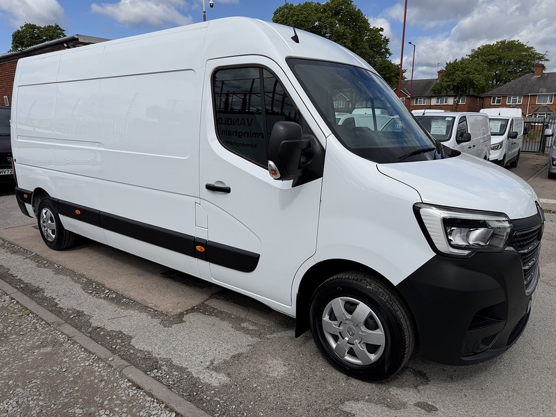 Renault 2.3 dCi 35 Business+ Panel Van 5dr Diesel Manual FWD LWB Medium Roof Euro 6 (135 ps)