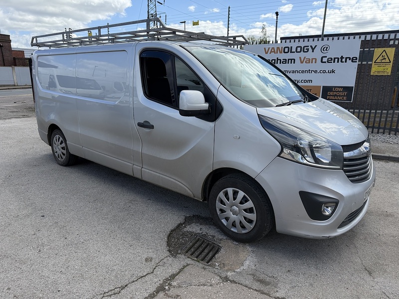 Vauxhall 1.6 CDTi 2900 Sportive Panel Van 5dr Diesel Manual L2 H1 Euro 5 (115 ps)