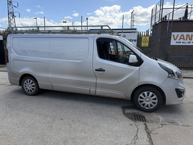 Vauxhall 1.6 CDTi 2900 Sportive Panel Van 5dr Diesel Manual L2 H1 Euro 5 (115 ps)