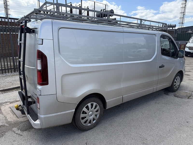 Vauxhall 1.6 CDTi 2900 Sportive Panel Van 5dr Diesel Manual L2 H1 Euro 5 (115 ps)