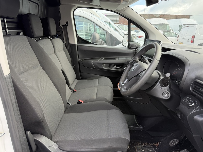 Vauxhall 1.5 Turbo D 2300 Pro Panel Van 5dr Diesel Manual L1 H1 Euro 6 (s/s) (100 ps)