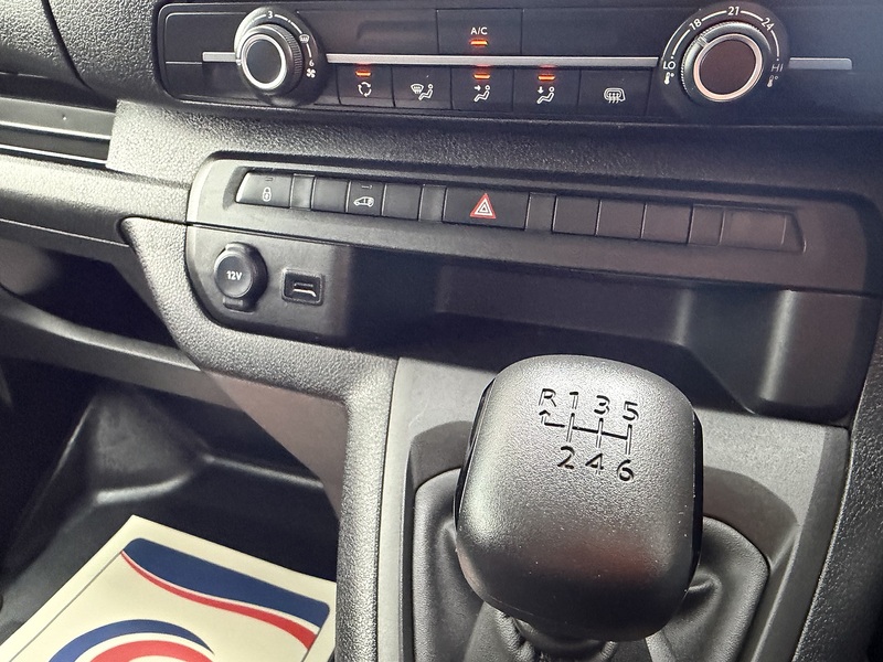 Vauxhall PRO 1.5CDTi 100 2900 L2 LWB (HIGH SPEC)