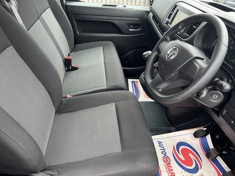 Vauxhall 1.5 Turbo D 2900 Pro Panel Van 6dr Diesel Manual L2 H1 Euro 6 (s/s) (100 ps)