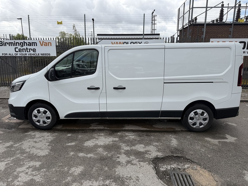 Renault 2.0 dCi Blue LL30 Business+ Panel Van 5dr Diesel Manual L2 H1 Euro 6 (s/s) (130 ps)