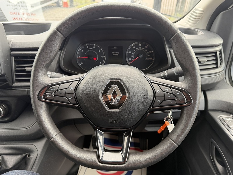 Renault 2.0 dCi Blue LL30 Business+ Panel Van 5dr Diesel Manual L2 H1 Euro 6 (s/s) (130 ps)