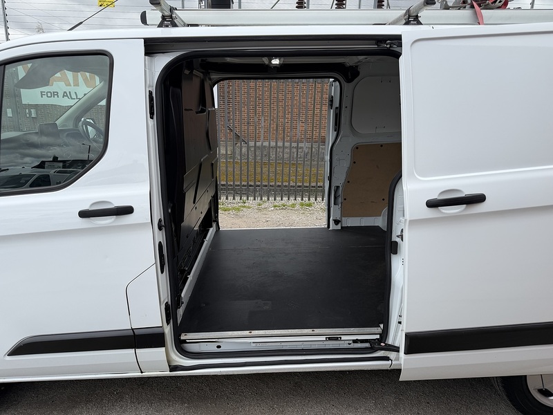 Ford 2.0 320 EcoBlue Trend Panel Van 5dr Diesel Manual L2 H1 Euro 6 (s/s) (105 ps)