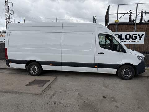Mercedes-Benz Sprinter 2.0 315 CDI Premium Panel Van 5dr Diesel Manual FWD L2 H2 Euro 6 (s/s) (150 ps)
