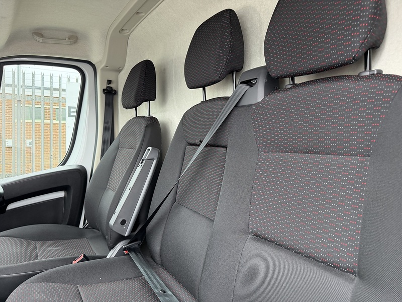 Vauxhall 2.2 CDTi 3500 BiTurbo Prime Panel Van 5dr Diesel Manual FWD L2 H2 Euro 6 (s/s) (140 ps)