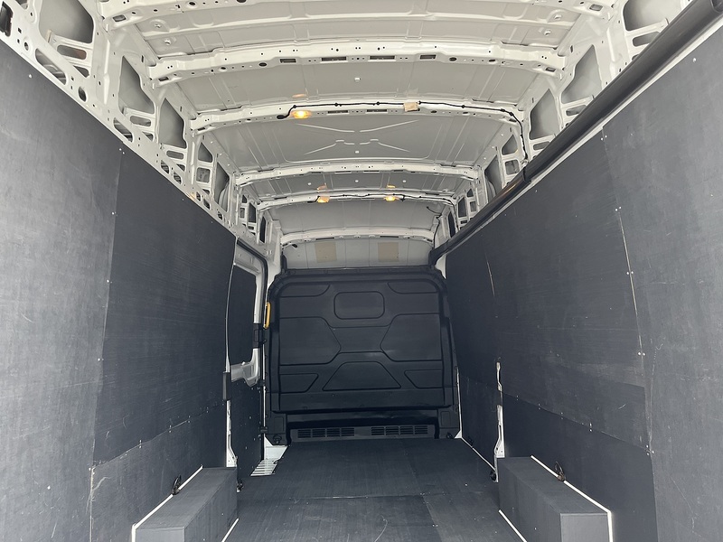 Ford 2.0 350 130 L4 XLWB Leader Panel Van  Manual RWD L4 H3 Euro 6