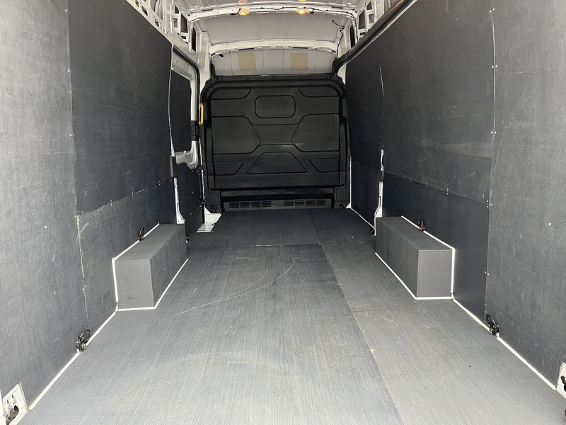 Ford 2.0 350 130 L4 XLWB Leader Panel Van  Manual RWD L4 H3 Euro 6