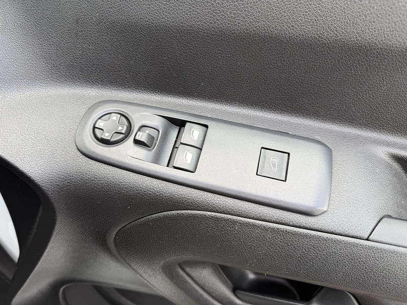 Vauxhall Combo Turbo D 2300 Prime - U8923