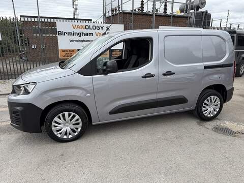 Peugeot Partner 2.2 BlueHDi 335 Professional Panel Van 5dr Diesel Manual L3 H2 Euro 6 (s/s) (140 ps)