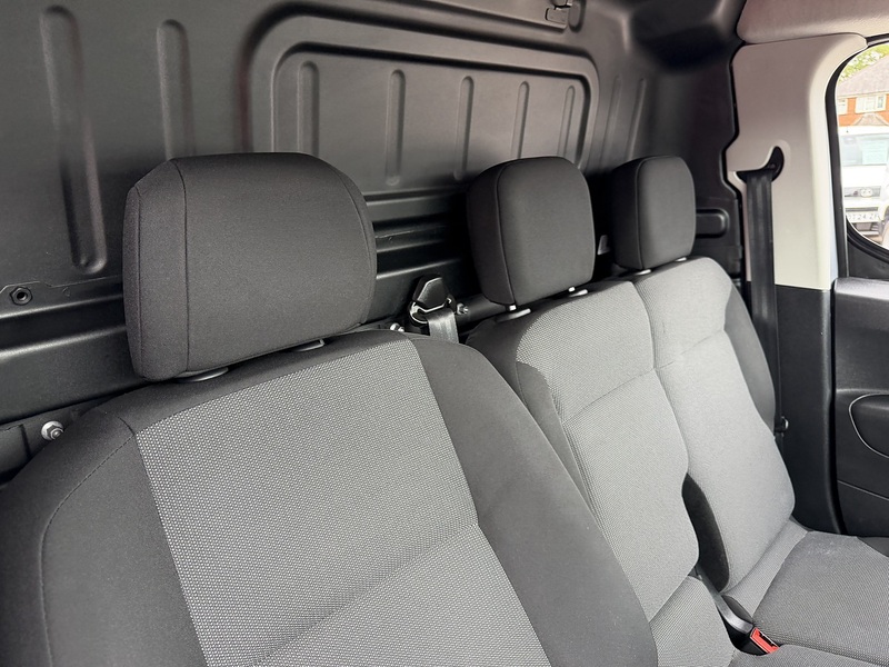 Peugeot 1.5 BlueHDi 1000 Professional Standard Panel Van 5dr Diesel Manual SWB Euro 6 (100 bhp)