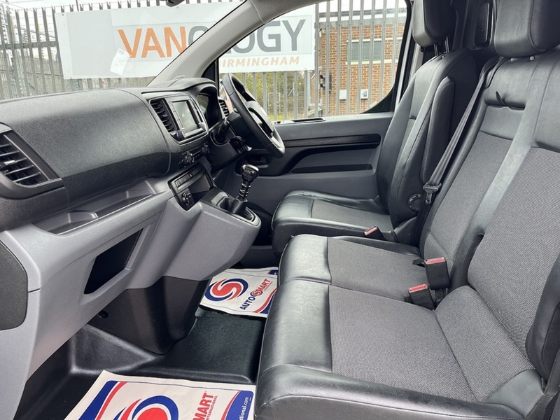 Vauxhall 1.5TDi 100 PRO L2 LWB ULEZ (HIGH SPEC)
