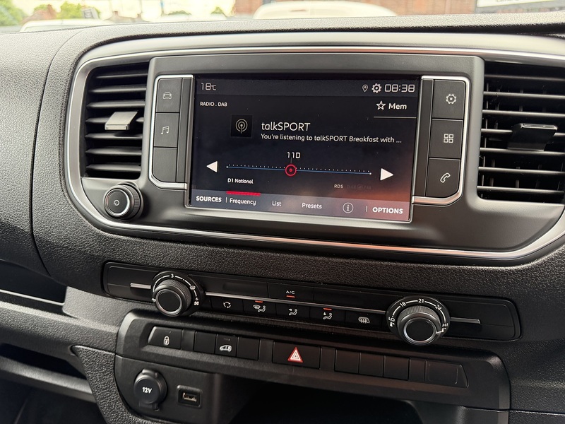 Vauxhall 1.5TDi 100 PRO L2 LWB ULEZ (HIGH SPEC)