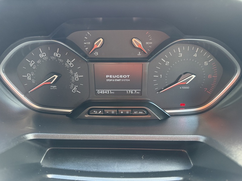 Peugeot Partner BlueHDi 1000 Professional Premium + - U8944