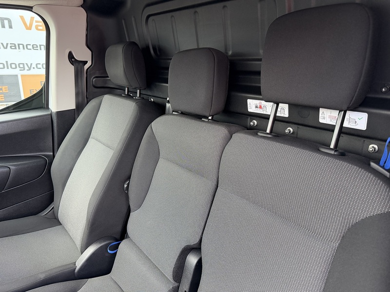 Peugeot Partner BlueHDi 1000 Professional Premium + - U8944
