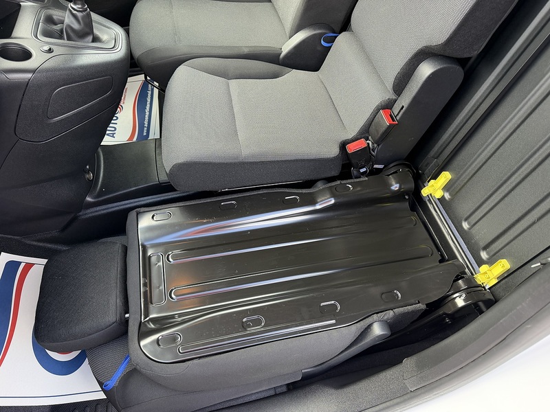 Vauxhall Combo Turbo D 2300 Sportive - U8948
