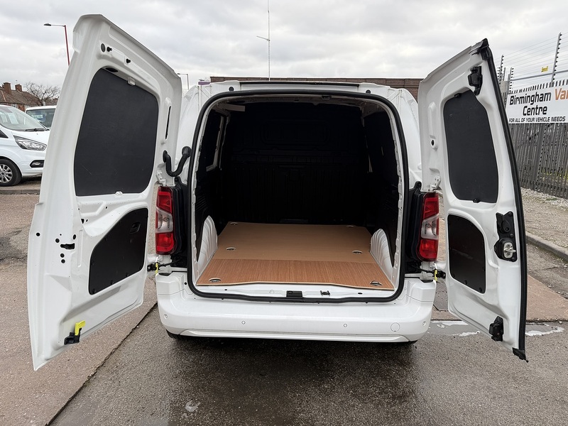 Vauxhall Combo Turbo D 2300 Sportive - U8949