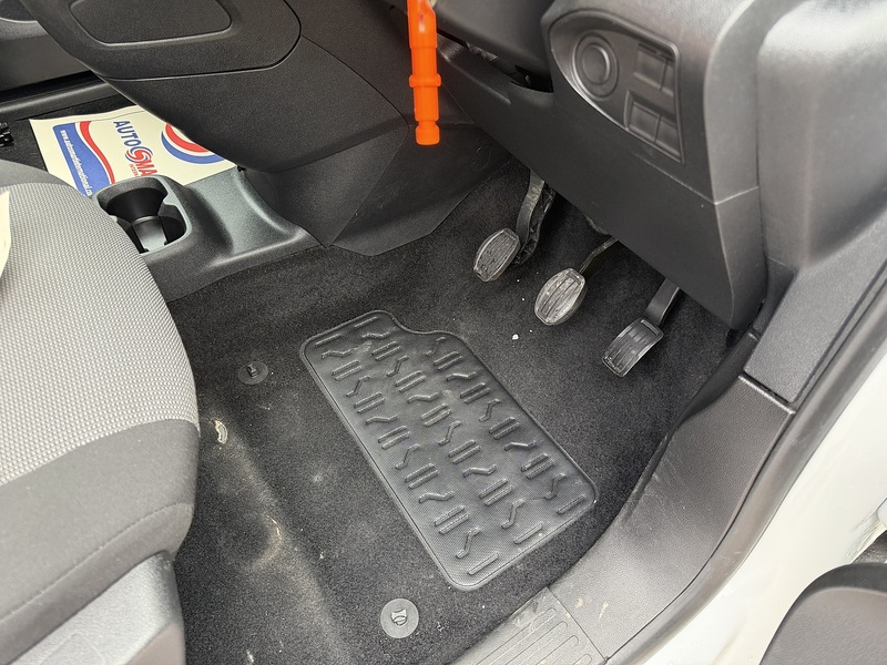 Vauxhall Combo Turbo D 2300 Sportive - U8949