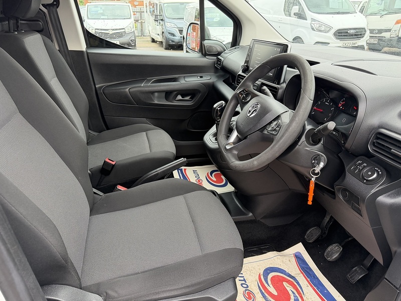 Vauxhall Combo Turbo D 2300 Sportive - U8949