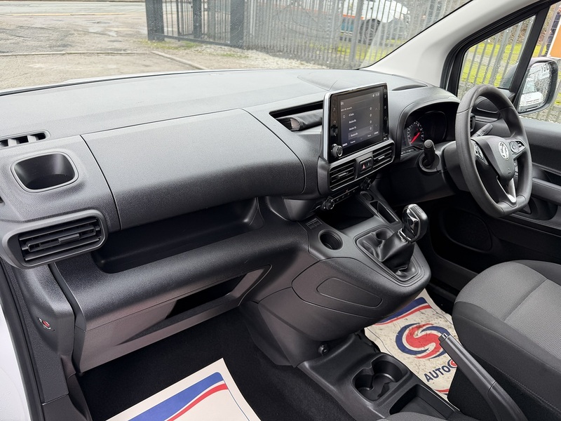 Vauxhall Combo Turbo D 2300 Sportive - U8949