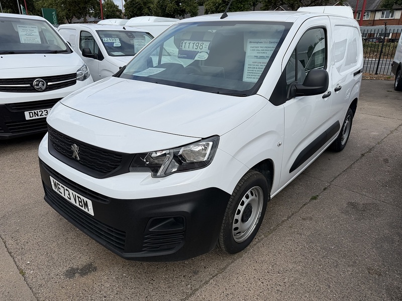 Peugeot Partner BlueHDi 1000 Professional Premium + - U8952