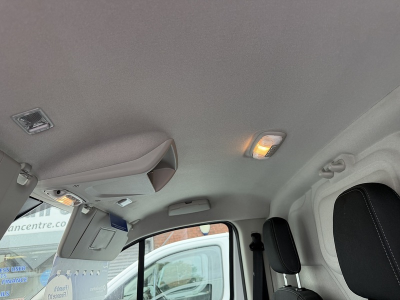 Ford Transit Custom 300 EcoBlue Limited - U8953